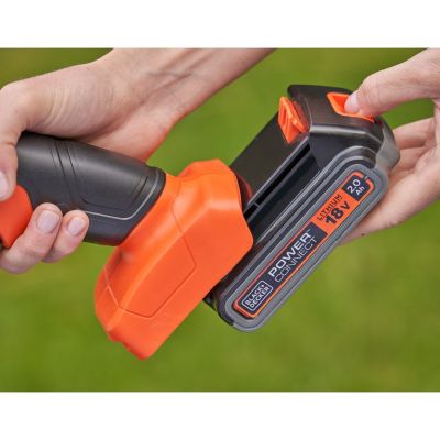 8. Nożyce do żywopłotu akumulatorowe 18V, 20cm BCSS18D1-QW BLACK+DECKER