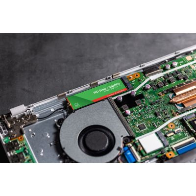 12. Dysk SSD WD Green SN3000 500GB M.2 NVMe WDS500G4G0E