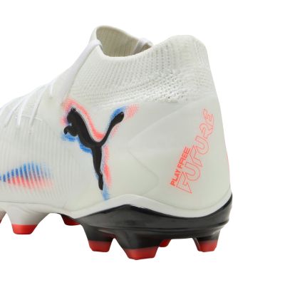 9. Buty piłkarskie Puma Future 8 Pro FG/AG M  108588 01