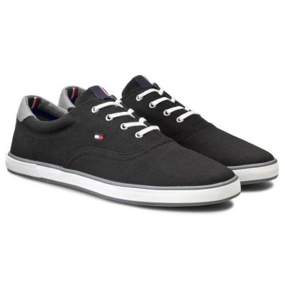 3. Buty Tommy Hilfiger Harlow 3D M FM56820915-990