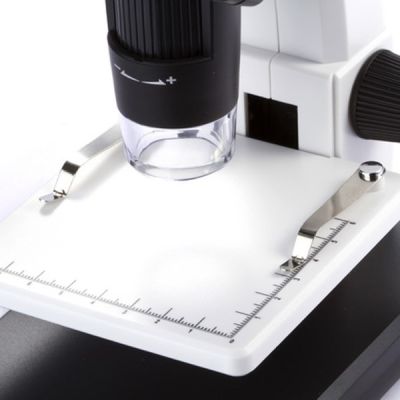 4. Mikroskop cyfrowy Levenhuk DTX 500 LCD