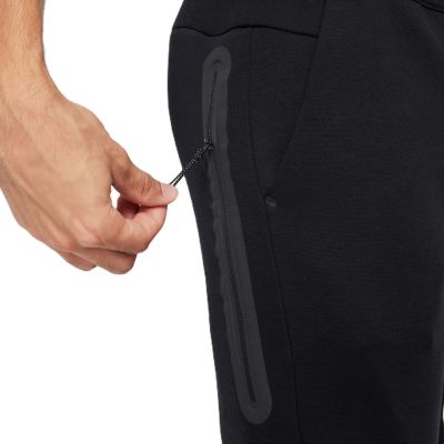 4. Spodnie Nike Techfit Fleece Jogger M HV0959-010