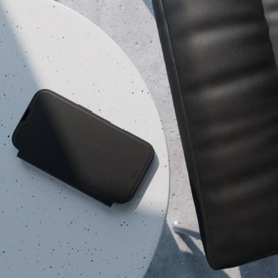 11. Etui skórzane Puro Book Mag MagSafe z klapką i schowkiem na karty do iPhone 16 Pro - czarne