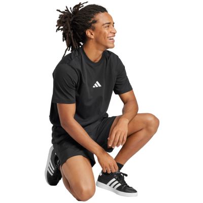 12. Koszulka adidas Essentials Small Logo Single M JE9024