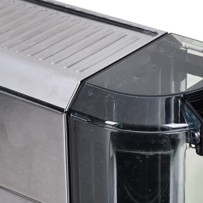 12. Ekspres kolbowy DeLonghi Dedica Style EC 685.M (1350W; kolor srebrny)