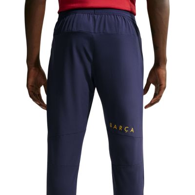 4. Spodnie męskie Nike FC Barcelona City Side granatowe IO3431 498