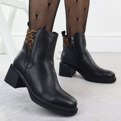 6. Skórzane botki na słupku czarne Vinceza 26-66855