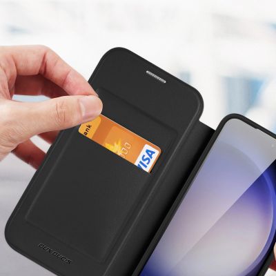 9. Etui Dux Ducis Skin X Pro na Samsung Galaxy S24+ z MagSafe i klapką - czarne