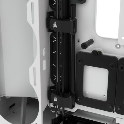 12. Obudowa Corsair iCUE 5000X RGB Mid-Tower ATX Tempered Glass White (CC-9011213-WW)