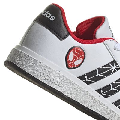 12. Buty adidas Grand Court Spider-man K Jr IG7169
