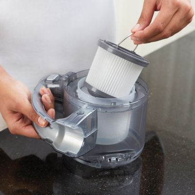 19. Odkurzacz akumulatorowy PD1820L-QW Black+Decker