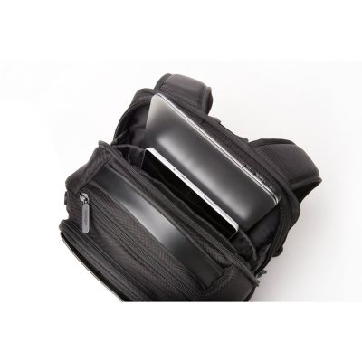 6. Kensington Plecak Contour 2.0 na laptopa 14"