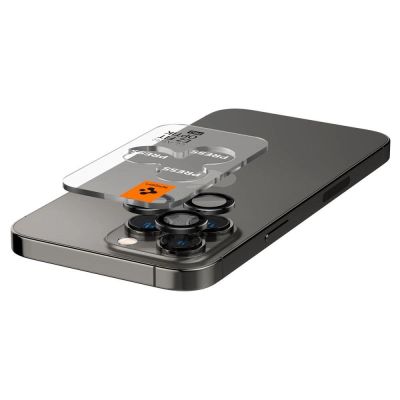 5. Osłona aparatu Spigen Glas.tR EZ Fit Optik Camera Protector na iPhone 14 Pro / Pro Max / 15 Pro / Pro Max / 16 Pro / Pro Max / 17 Pro / 17 Pro Max - czarna 2 szt.
