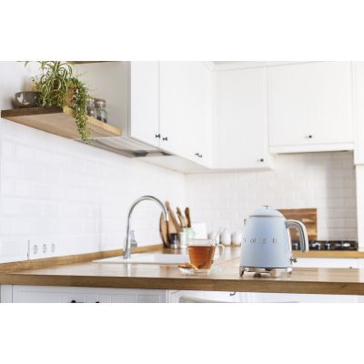 6. Mini czajnik SMEG Kettle KLF05PBEU 0,8L pastelbleu
