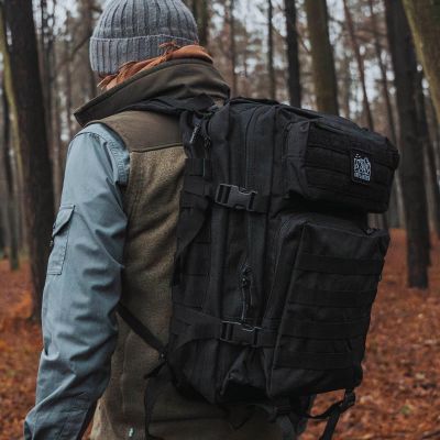 23. Plecak turystyczny Offlander Survival 43L OFF_CACC_07BK
