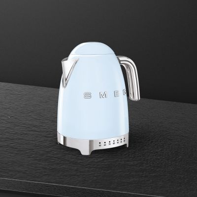 4. Smeg KLF04PBEU czajnik elektryczny 1,7 l 2400 W Niebieski