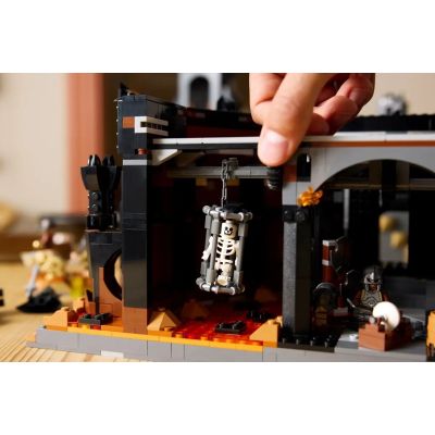 60. LEGO Icons 10333 - Władca pierścieni: Barad-dur