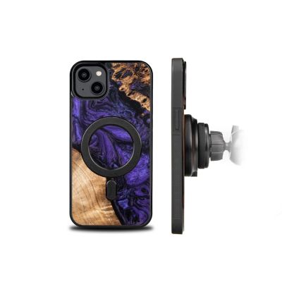 2. Etui Bewood Unique MagSafe Violet z drewna i żywicy na iPhone 15 Plus - fioletowo-czarne