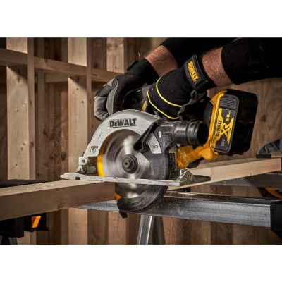 5. DEWALT.PILARKA TARCZ. 18V 165mm DCS565N