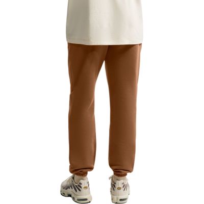 2. Spodnie męskie Nike Club brązowe FN3808 270
