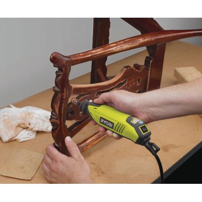 13. Szlifierka prosta RYOBI EHT150V 150W, zest 115 akcesoriów