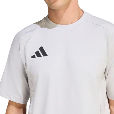 4. Koszulka męska adidas Tiro 26 Travel Tee jasnoszara KD1120