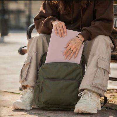 6. Etui Tech-Protect Softshell na MacBook 13" 2026 - różowe matowe