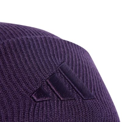 3. Czapka adidas New Logo Beanie Cuff fioletowa JX5748