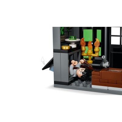 12. LEGO Harry Potter 76471 - Magiczne sklepy na ulicy Śmiertelnego Nokturnu