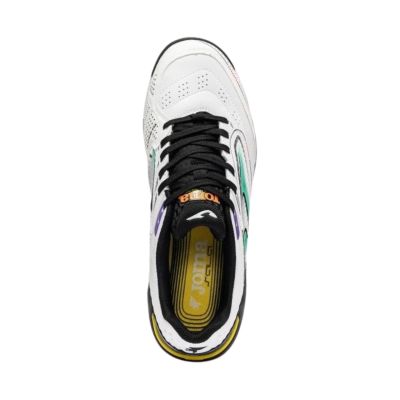 4. Buty piłkarskie Joma Gambeta Indoor 2602 białe GAMS2602IN