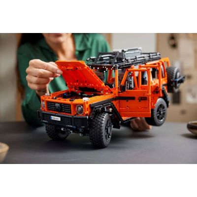 10. LEGO Technic 42177 Mercedes-Benz G 500 PROFESSIONAL Line