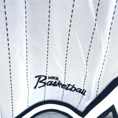 4. Spodenki Nike DNA Shorts Seasonal White/Black - DA5709-100