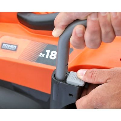 10. Black & Decker BCMW3318L2 Kosiarka do trawnika typu push Bateria Czarny, Pomarańczowy