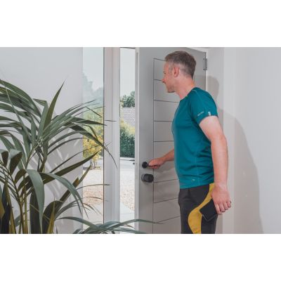 61. Inteligentny zamek do drzwi Yale Linus Smart lock L2 Lite Black