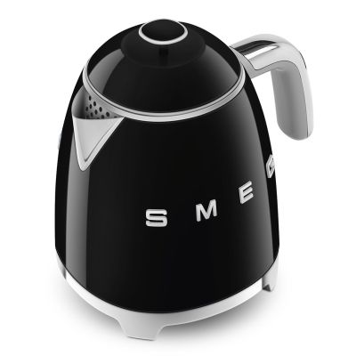 19. Czajnik SMEG mini 0,8L czarny Schwarz (KLF05BLEU)