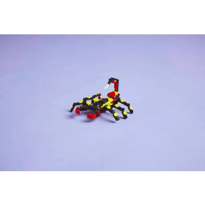 2. LEGO Creator 3w1 31159 - Dzikie zwierzęta: niezwykły pająk