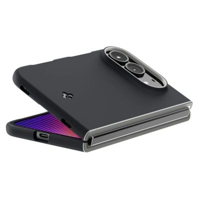 6. Etui Spigen Nano Pop MagSafe na iPhone Duo - czarno-szare