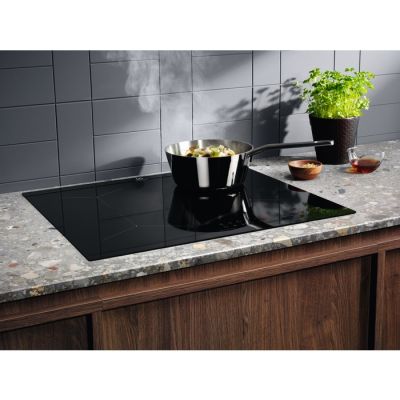 26. Płyta indukcyjna ELECTROLUX LIL61434C