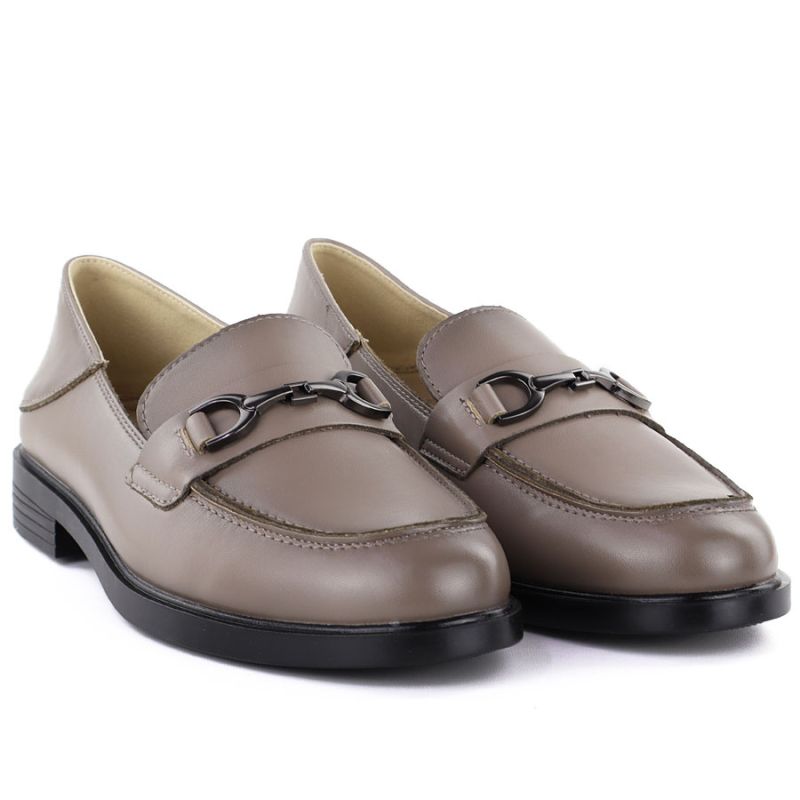 4. Skórzane półbuty damskie mokasyny beżowe Vinceza 18117