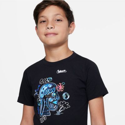 5. Koszulka Nike Sportswear Jr DX9526-010