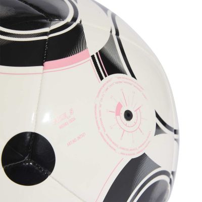 3. Piłka nożna adidas Juventus Turyn Club Home JN7321