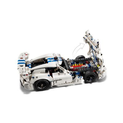 8. LEGO Technic 42234 - Samochód sportowy Dodge Viper GTS-R