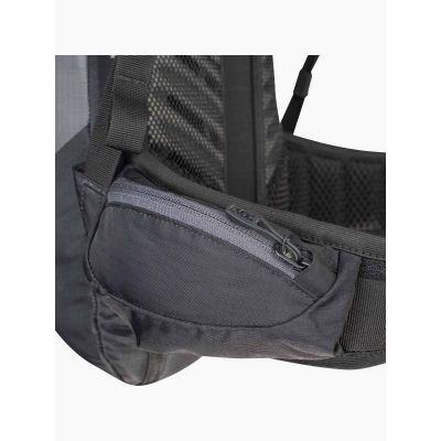7. Plecak EVOC FR Lite Race 10 carbon grey - black