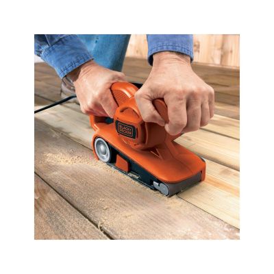 4. Szlifierka taśmowa 720W 75x457mm BLACK+DECKER