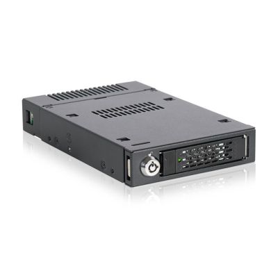 5. Mobilny stojak Icy Dock M.2 PCIe NVMe