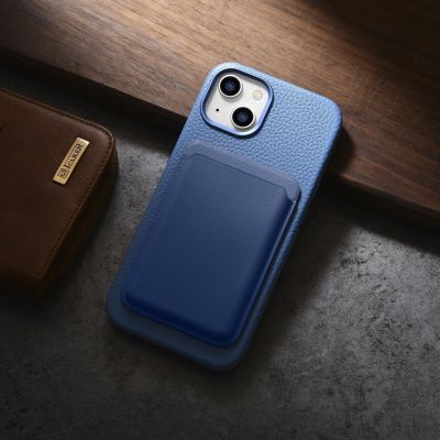 18. iCarer Litchi Premium Leather Case skórzane etui iPhone 14 Plus magnetyczne z MagSafe jasnoniebieski (WMI14220711-LB)