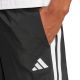 5. Spodenki adidas Essentials 3-Stripes Chelsea M JW1911