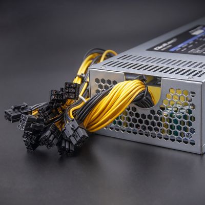 2. QOLTEC ZASILACZ PCI-E 1850W | 80 PLUS PLATINUM | GAMING MINER