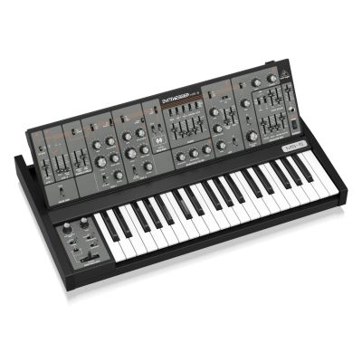3. Behringer MS-5 - Syntezator analogowy