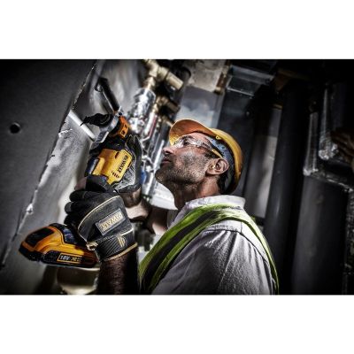 20. Narzędzie wielofunkcyjne 18V DEWALT DCS356N